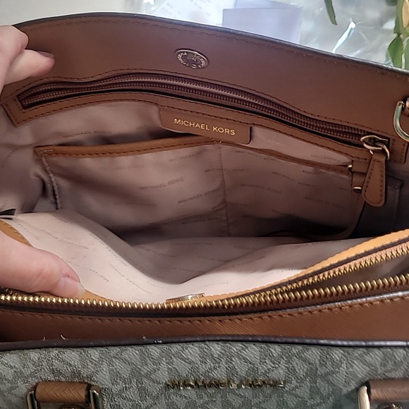 Michael Kors satchel - Picture 5 of 6